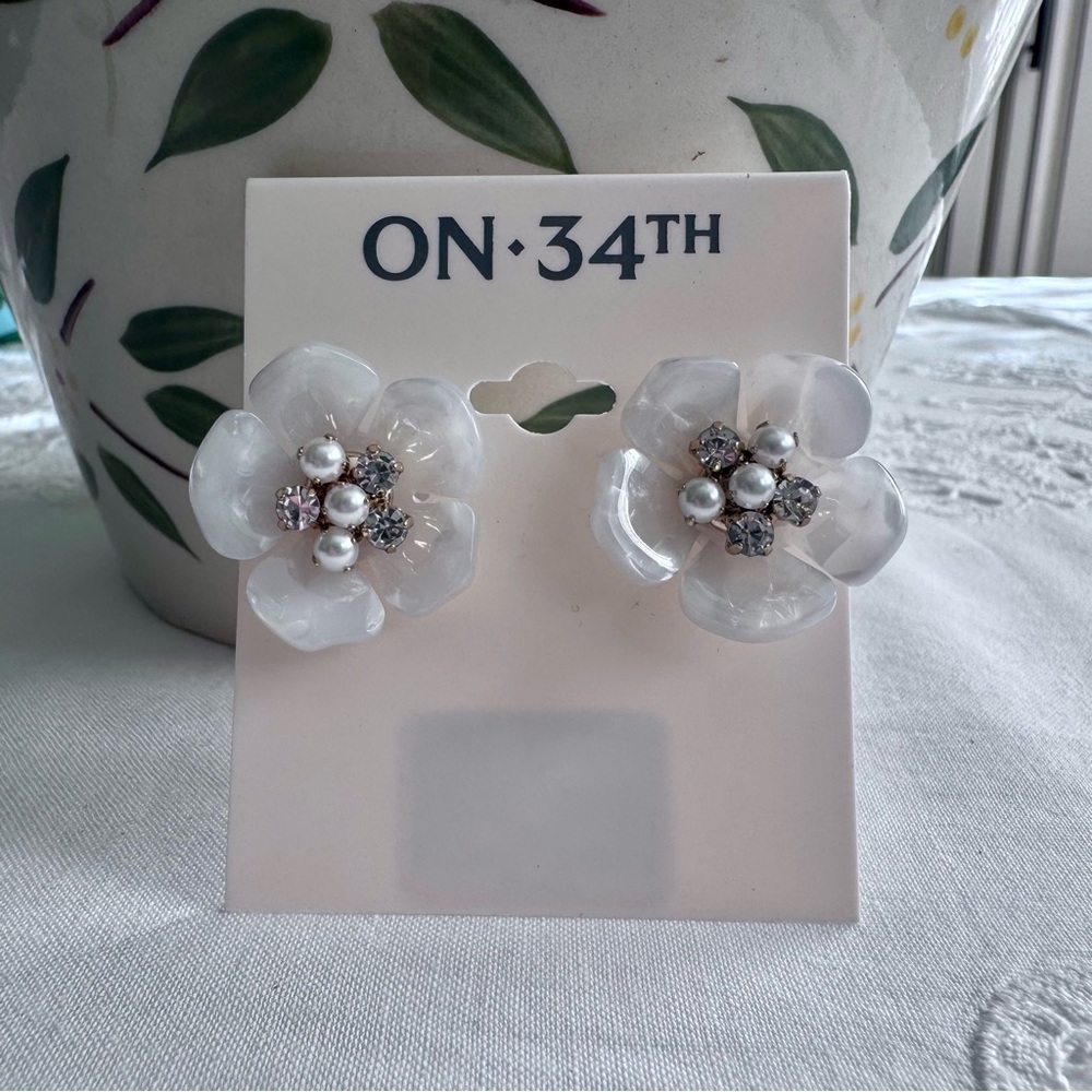 Macy’s ON 34TH Floral Earrings white blossom stud earrings